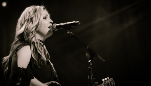 Image of Sunny Sweeney